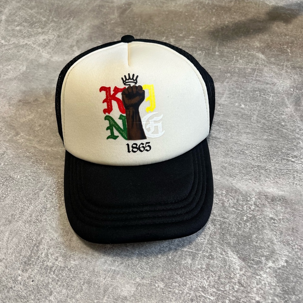 Fashion Nova Black and White Trucker Hat